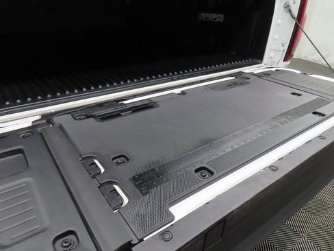 Used 2025 Ford F150 Platinum image 37