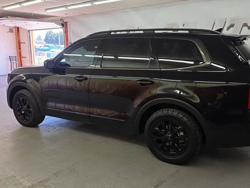 Used 2025 Kia Telluride SX Prestige X-Pro AWD/4WD image 3