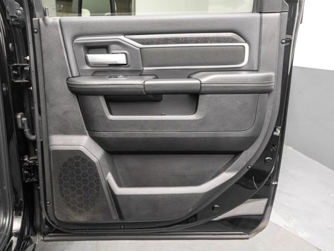 Used 2024 RAM 2500 Big Horn w/ Snow Chief Group image 40