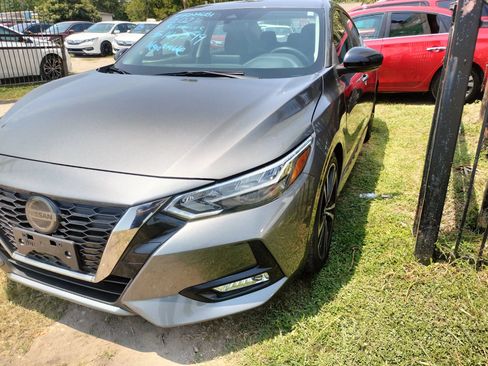 Used 2021 Nissan Sentra SV FWD image 4