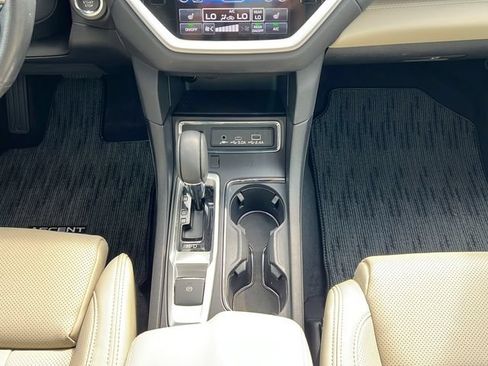 Used 2024 Subaru Ascent Limited w/ Technology Package AWD/4WD image 18