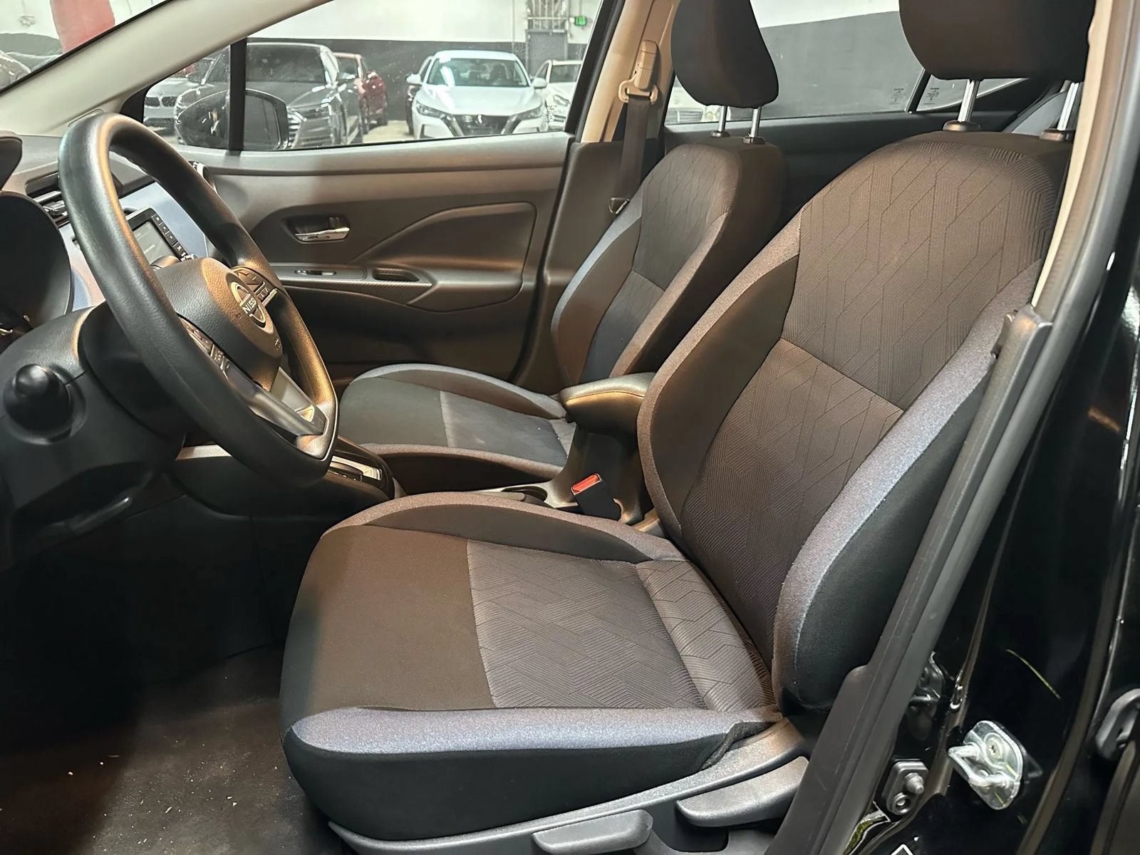 Used 2025 Nissan Versa SV FWD image 12