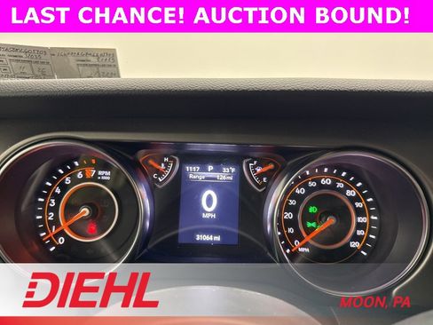 Certified 2021 Jeep Gladiator Willys image 24