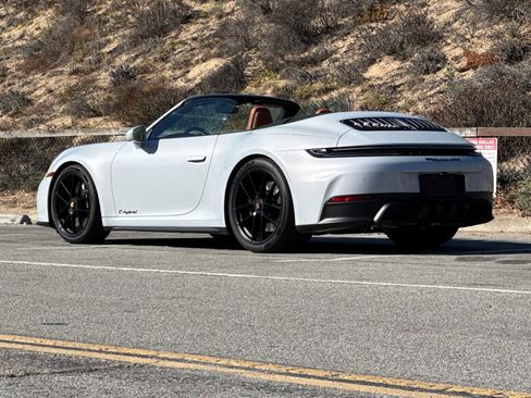 Certified 2025 Porsche 911 Carrera GTS image 3