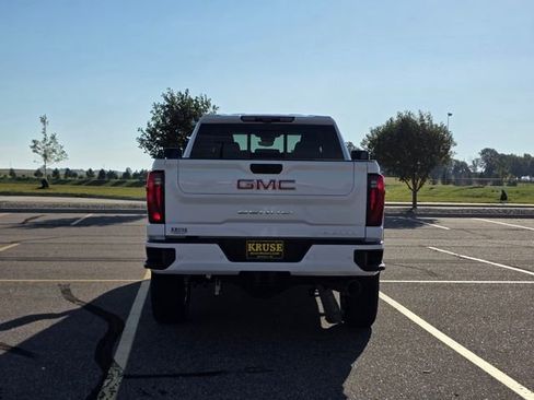 New 2026 GMC Sierra 3500 Denali w/ Denali Reserve Package image 28