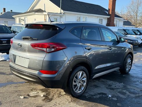 Used 2017 Hyundai Tucson SE image 13