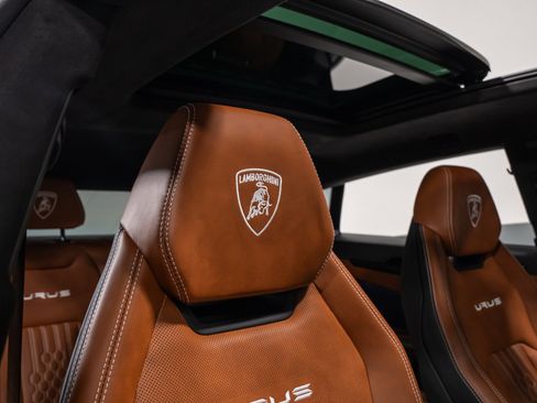 Used 2023 Lamborghini Urus S AWD/4WD image 61