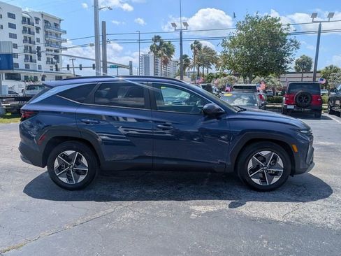 Used 2025 Hyundai Tucson SEL FWD image 8