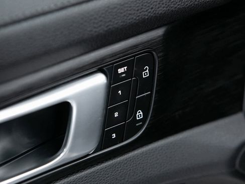 Certified 2022 Porsche Panamera Platinum Edition image 19