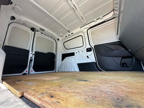 Used 2021 RAM ProMaster City Tradesman FWD image 10