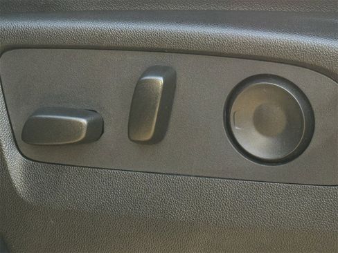 Certified 2024 Chevrolet Suburban LT image 22