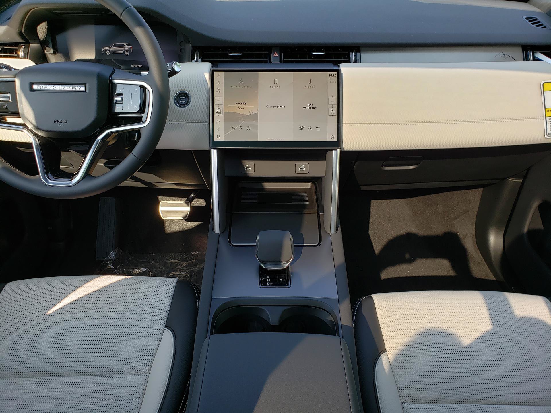 New 2026 Land Rover Discovery Sport Landmark AWD/4WD image 15