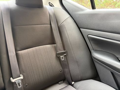 Used 2025 Nissan Altima 2.5 SV FWD image 36