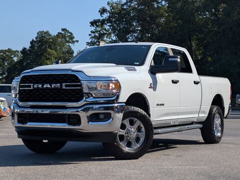 Used 2024 RAM 2500 Big Horn AWD/4WD image 4