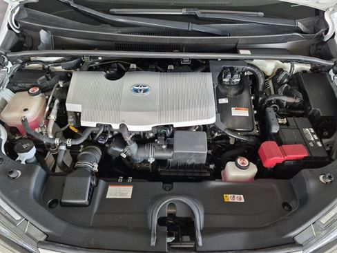 Used 2020 Toyota Prius LE FWD image 23