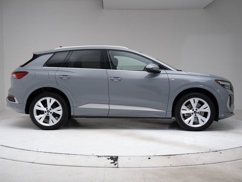 Used 2023 Audi Q4 e-tron Premium Plus w/ Premium Plus AWD/4WD image 30