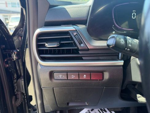 Used 2023 Kia Telluride S AWD/4WD image 15