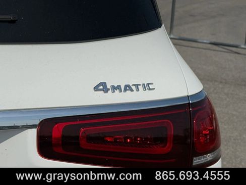 Used 2022 Mercedes-Benz GLS 450 4MATIC image 11