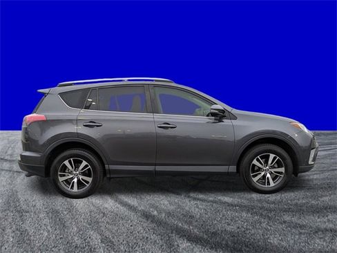Used 2017 Toyota RAV4 XLE image 3