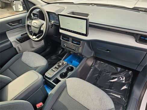 New 2025 Ford Maverick XLT w/ XLT Luxury Package image 16