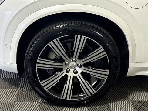 Used 2023 Volvo XC90 T8 Ultimate AWD/4WD image 12