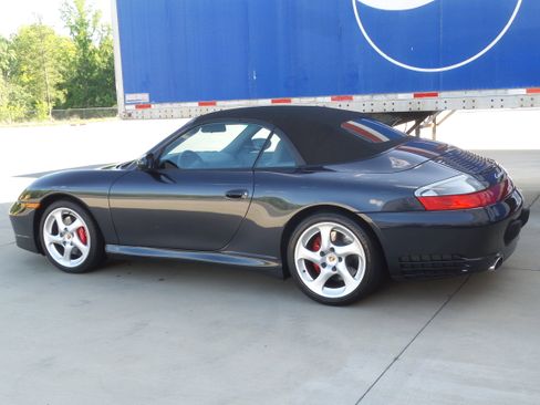 Used 2005 Porsche 911 Cabriolet image 24