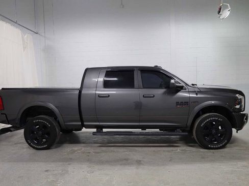 Used 2018 RAM 2500 Big Horn w/ Sport Appearance Group image 10