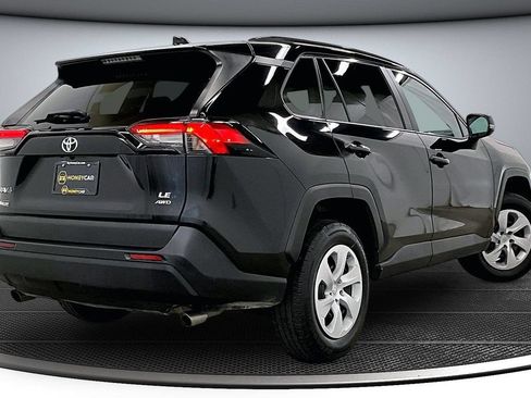 Used 2021 Toyota RAV4 LE AWD/4WD image 6