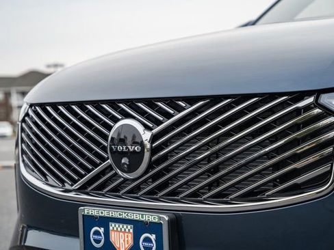 New 2026 Volvo XC90 B6 Plus w/ Protection Package Premier image 12