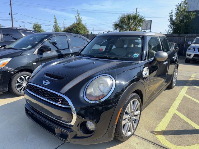 Used 2017 MINI Cooper S FWD image 2