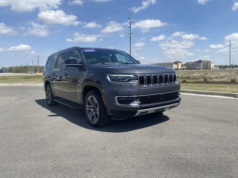 Used 2024 Jeep Wagoneer L Series II image 7