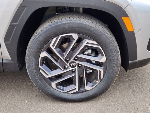 New 2026 Hyundai Tucson Limited AWD/4WD image 18