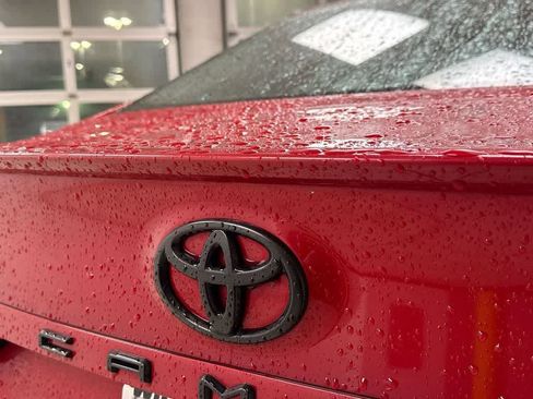 Used 2022 Toyota Camry SE image 13