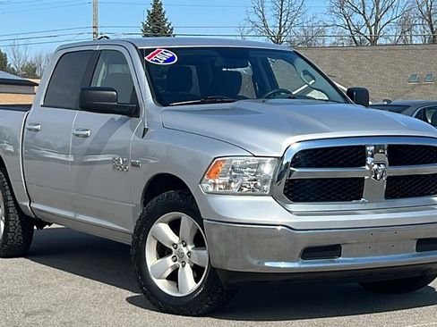 Used 2016 RAM 1500 Classic SLT image 2