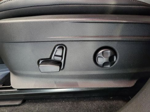 New 2025 Alfa Romeo Stelvio Sprint image 13