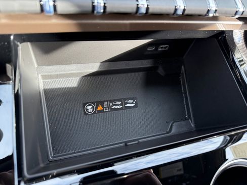 New 2026 GMC Yukon Elevation image 36