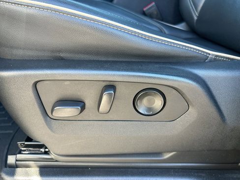 Used 2021 Chevrolet Tahoe Premier w/ Premium Package image 22