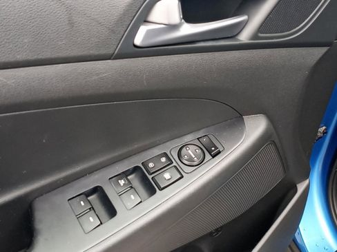 Used 2017 Hyundai Tucson SE image 12