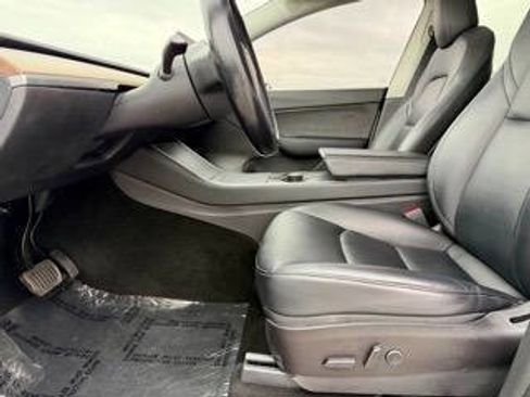 Used 2021 Tesla Model Y 2WD image 8