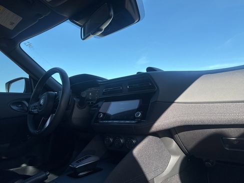 Certified 2025 Nissan Z Sport w/ Floor Mat Package image 31