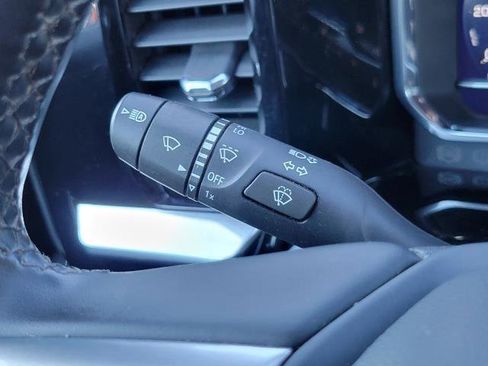 Used 2023 Chevrolet Silverado 1500 LT AWD/4WD image 14