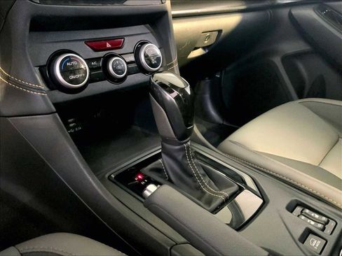 Used 2021 Subaru Crosstrek 2.5i Sport w/ Moonroof Package image 17