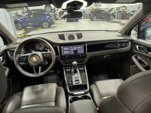 Used 2023 Porsche Macan S AWD/4WD image 13