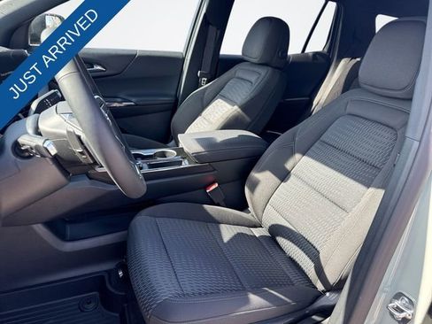 New 2026 Chevrolet Equinox LT image 11