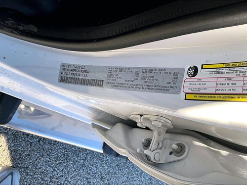 Used 2023 RAM 1500 Big Horn w/ Trailer Tow Group image 4