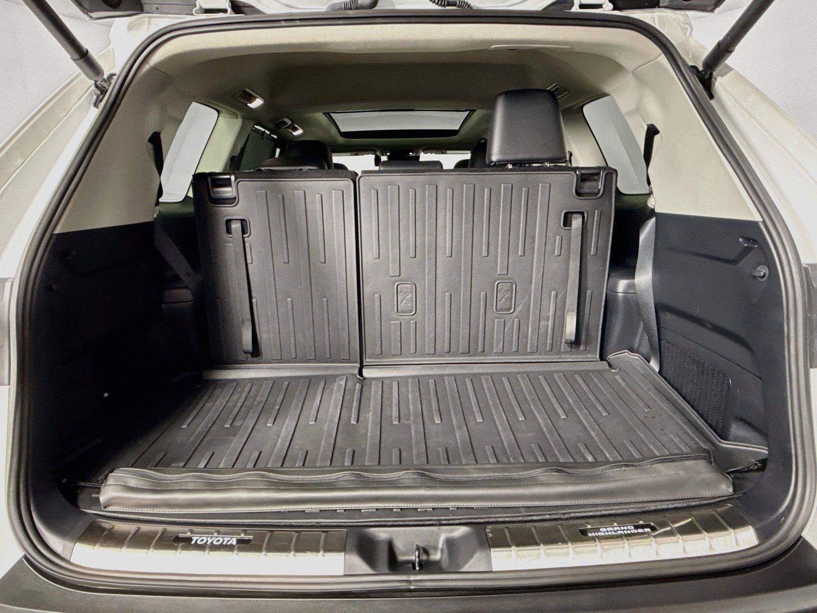 Certified 2026 Toyota Grand Highlander FWD image 41