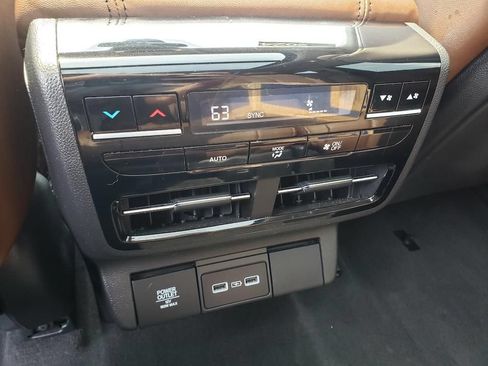 Certified 2024 Acura MDX SH-AWD w/ Technology Package image 12