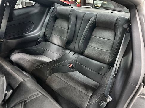 Used 2025 Ford Mustang Coupe image 21