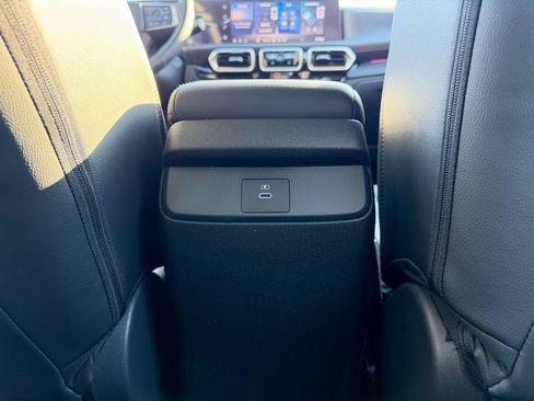New 2026 Nissan Sentra SR w/ SR Premium Package FWD image 18
