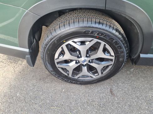 Certified 2023 Subaru Forester Premium image 6